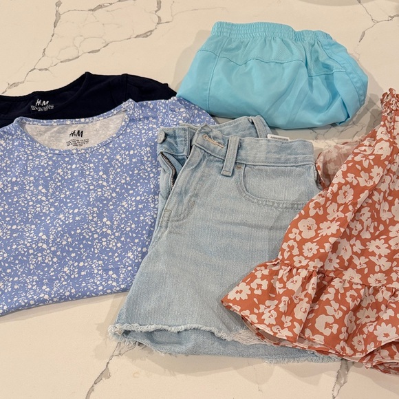 H&M Other - Girls Kids bundle (5) - Two Tops 3 bottoms
